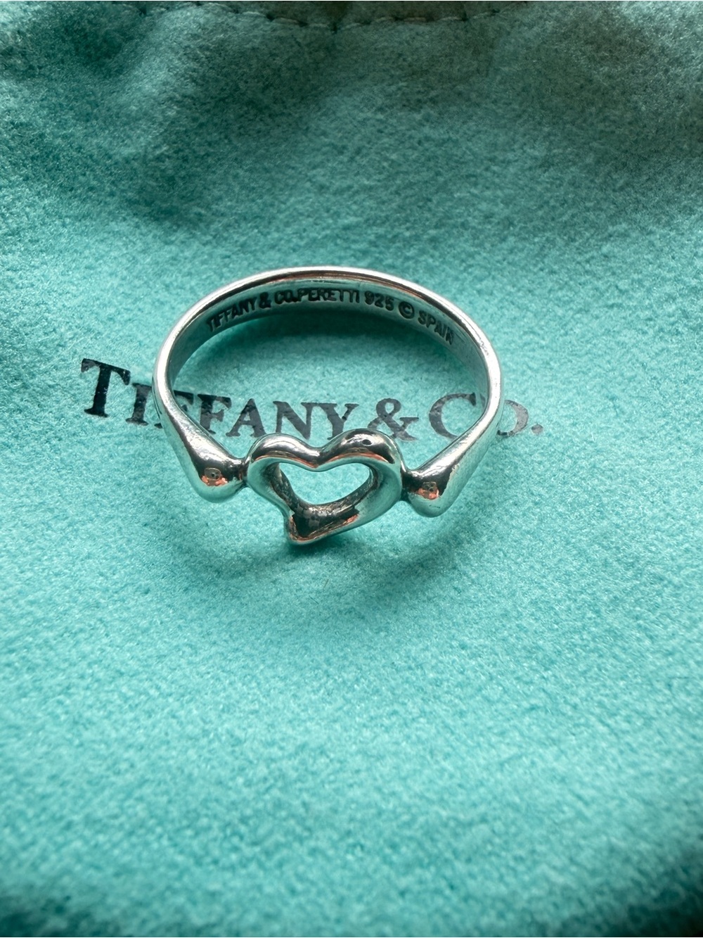 Elsa Peretti®
Open Heart 
Tiffany & Co. Sterling Silver Open Heart Ring - Silver
